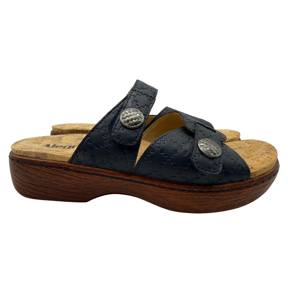 Alegria Krysta Sandals Womens 37 Blue Excellent Leather Wedge Slide Medallion